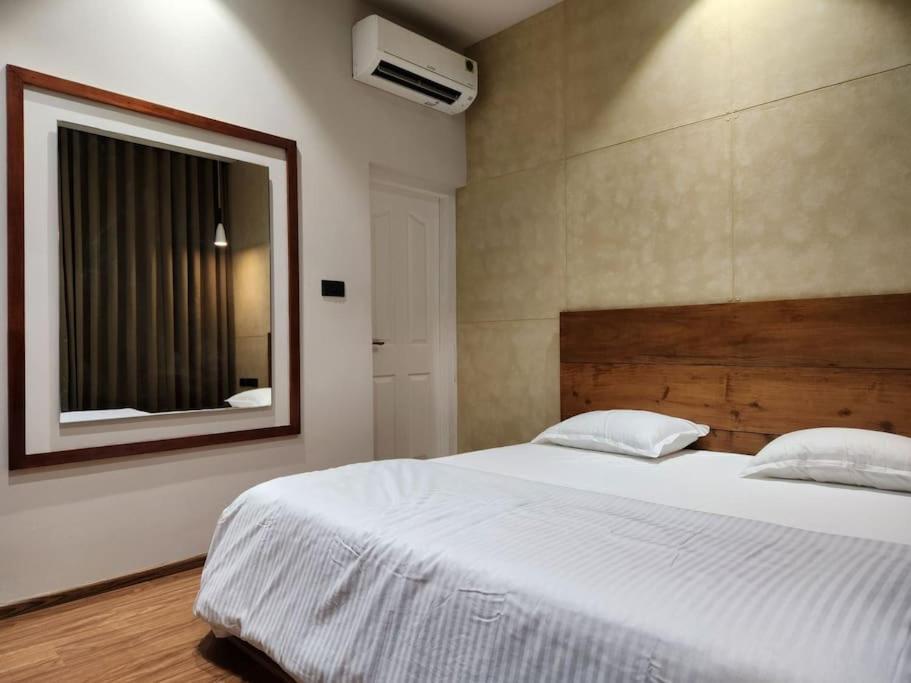 Gulzar 2Bhk Service Apartment, Kannur ภายนอก รูปภาพ